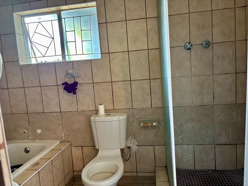 11 Bedroom Property for Sale in Brandwag Free State